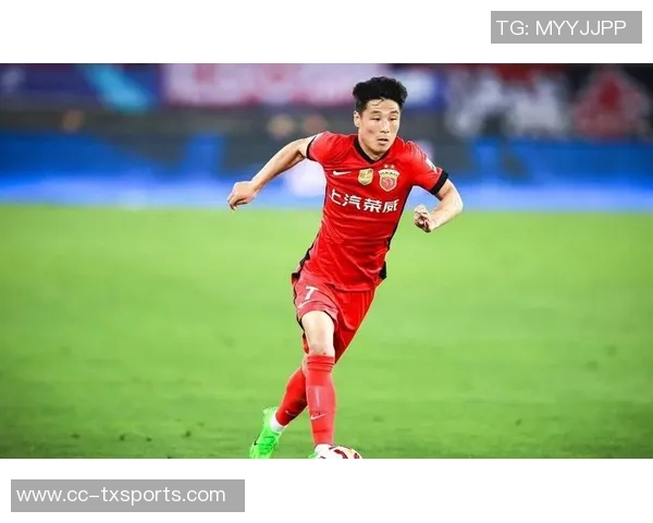 半场战报上海海港与江原FC互交白卷冯劲低射遗憾击中边网